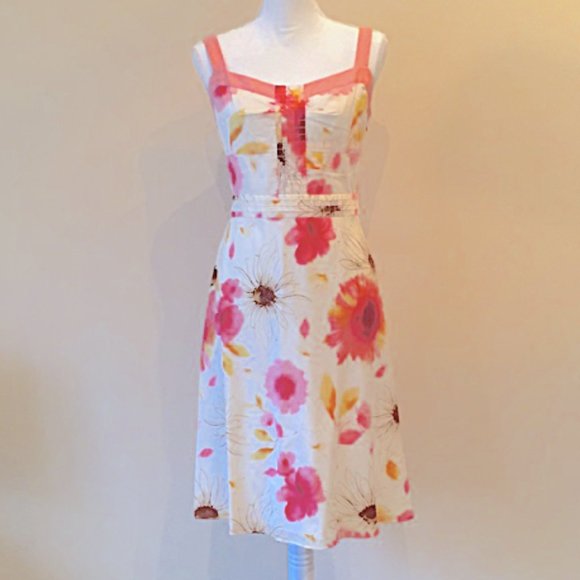 Ann Taylor Dresses & Skirts - Ann Taylor Floral Print Dress